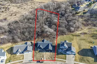 2844 Pinewood Ridge Dr SE, Rochester, MN 55904 - Photo 2