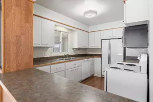 7582 Green Rock Rd, Side Lake, MN 55781 - Photo 8