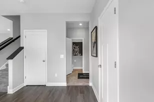 9393 4th St N, Lake Elmo, MN 55042 - Photo 4