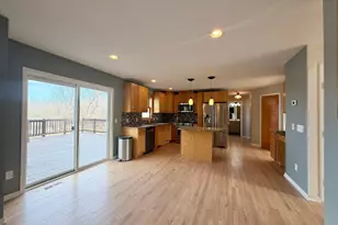 747 Willowmere Dr, Zumbrota, MN 55992 - Photo 16