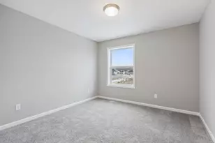 1943 Sparrow Dr, Shakopee, MN 55379 - Photo 20