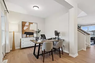 1943 Sparrow Dr, Shakopee, MN 55379 - Photo 2