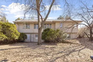 1065 Colby St, Saint Paul, MN 55116 - Photo 8