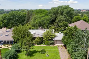 1065 Colby St, Saint Paul, MN 55116 - Photo 2