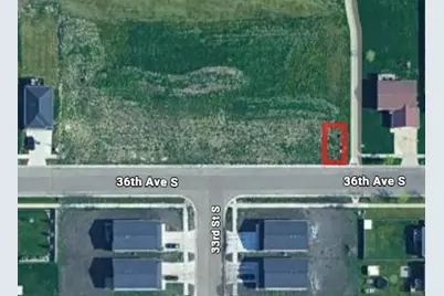 3324 36th Avenue S, Moorhead, MN 56560 - Photo 1