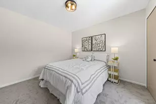 10746 Toledo Ct, Bloomington, MN 55437 - Photo 26