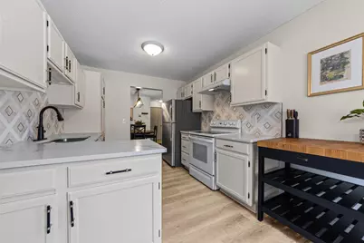 10746 Toledo Court, Bloomington, MN 55437 - Photo 16