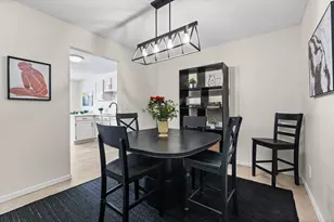 10746 Toledo Ct, Bloomington, MN 55437 - Photo 10