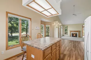 2640 Pine Ridge Dr, Anoka, MN 55303 - Photo 10
