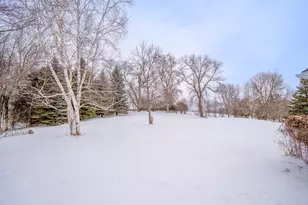 6077 Long Lake Rd, Willmar, MN 56201 - Photo 4