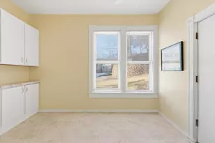 345 Grand Ave, Saint Paul, MN 55102 - Photo 16