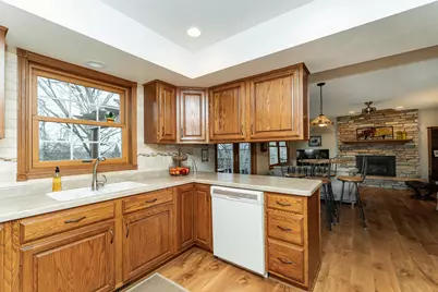 803 23rd Street SW, Rochester, MN 55902 - Photo 6