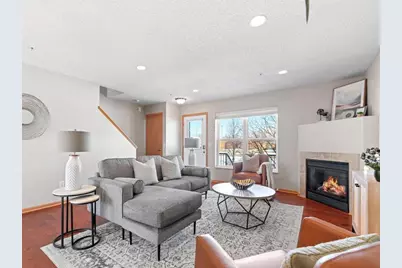 2856 Clover Ridge Drive, Chaska, MN 55318 - Photo 4