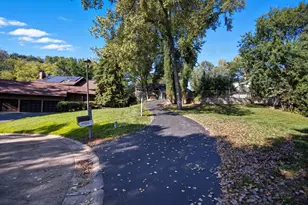 7720 Shaughnessy Rd, Edina, MN 55439 - Photo 4