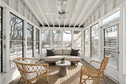 10125 Irwin Road, Bloomington, MN 55437 - Photo 4