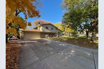 8500 Isle Avenue S, Cottage Grove, MN 55016 - Photo 2