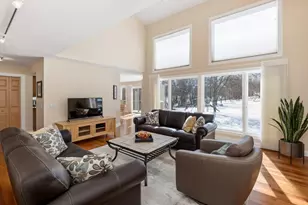 16229 Graben Ct, Eden Prairie, MN 55346 - Photo 2