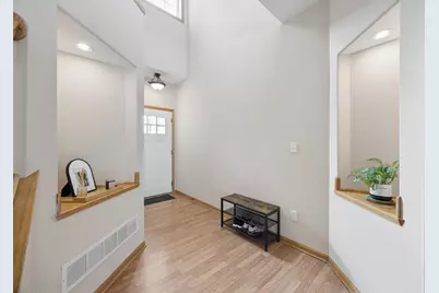 191 Larpenteur Avenue E #A, Maplewood, MN 55117 - Photo 2