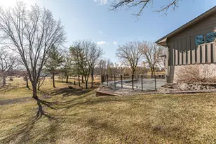 701 4th St SW, Austin, MN 55912 - Photo 44