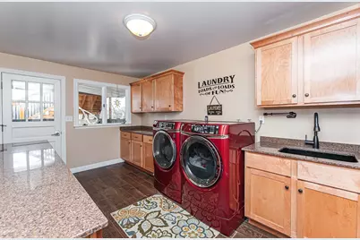 701 4th Street SW, Austin, MN 55912 - Photo 40