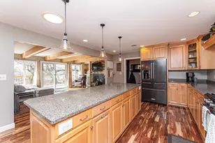 701 4th St SW, Austin, MN 55912 - Photo 12