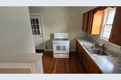 700 12th Avenue SW, Austin, MN 55912 - Photo 8