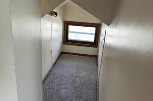 631 N Cedar St, Luverne, MN 56156 - Photo 14