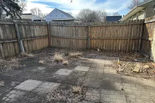 631 N Cedar St, Luverne, MN 56156 - Photo 4