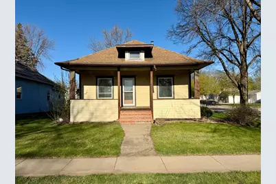631 N Cedar Street, Luverne, MN 56156 - Photo 1