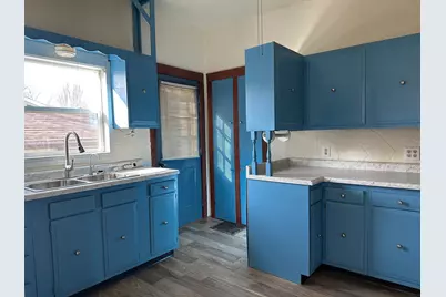 631 N Cedar Street, Luverne, MN 56156 - Photo 6