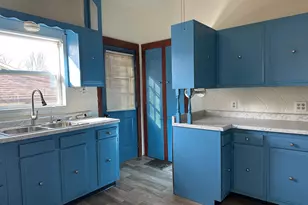 631 N Cedar St, Luverne, MN 56156 - Photo 6