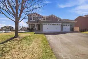 18662 Dulcimer Ct, Farmington, MN 55024 - Photo 2