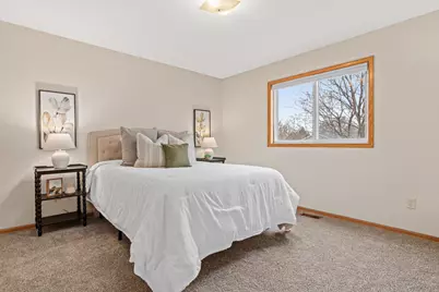 8001 Jeffery Avenue S, Cottage Grove, MN 55016 - Photo 14