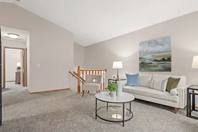 8001 Jeffery Avenue S, Cottage Grove, MN 55016 - Photo 4