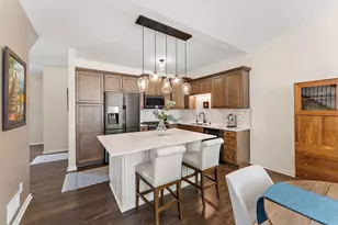 605 Hideaway Ln, Woodbury, MN 55129 - Photo 8