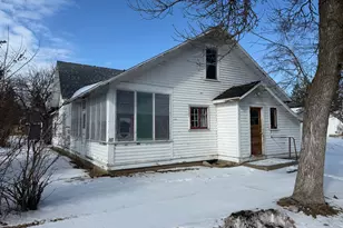 203 Jefferson Ave, Pine River, MN 56474 - Photo 1