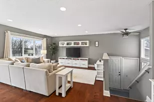 6806 Deerwood Ln N, Maple Grove, MN 55369 - Photo 16