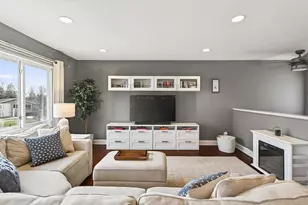 6806 Deerwood Ln N, Maple Grove, MN 55369 - Photo 14