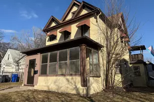 1092 Edgerton St, Saint Paul, MN 55130 - Photo 1