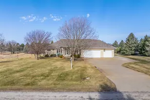 2631 Hawk Hill Ln SW, Rochester, MN 55902 - Photo 1
