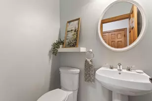 2631 Hawk Hill Ln SW, Rochester, MN 55902 - Photo 40