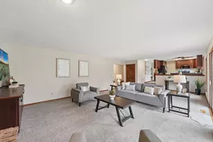 5831 Fawn Trail Cir, Woodbury, MN 55129 - Photo 20