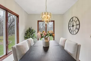 5831 Fawn Trail Cir, Woodbury, MN 55129 - Photo 10