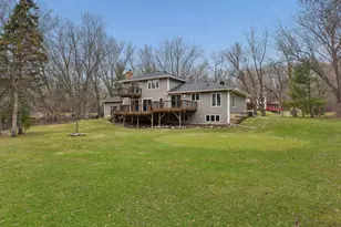 5831 Fawn Trail Cir, Woodbury, MN 55129 - Photo 2