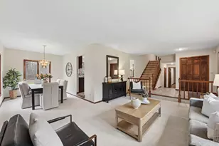 5831 Fawn Trail Cir, Woodbury, MN 55129 - Photo 8