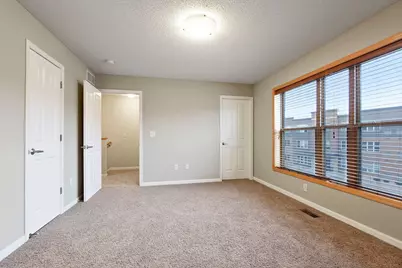 737 Victoria Street S, Saint Paul, MN 55102 - Photo 8