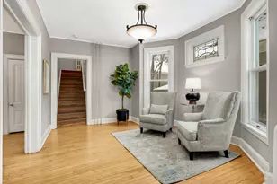 511 W 22nd St, Minneapolis, MN 55405 - Photo 2