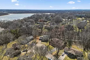 10665 Northmark Dr, Eden Prairie, MN 55344 - Photo 42