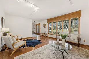 10665 Northmark Dr, Eden Prairie, MN 55344 - Photo 6