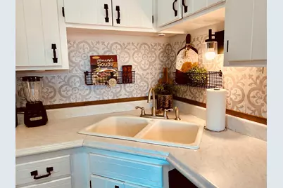 8442 Toledo Avenue N, Brooklyn Park, MN 55443 - Photo 16